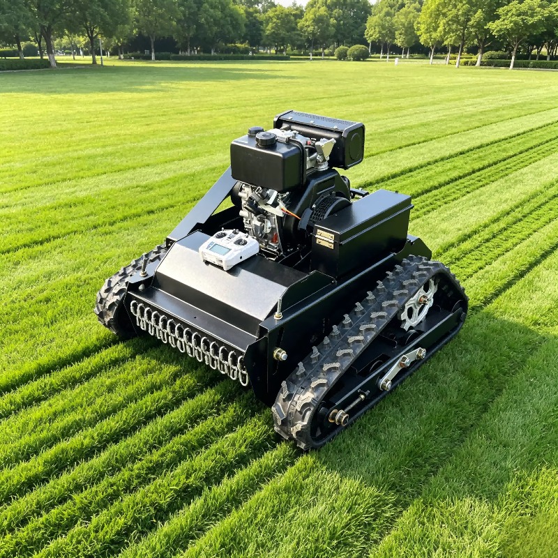 リールブレード式草刈機 4ストローク遠隔操作エンジン搭載ロボ - Robot Track のレビューと価格